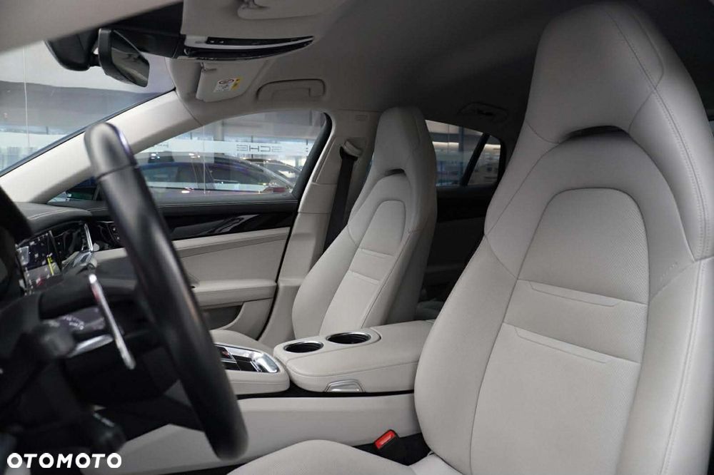 Porsche Panamera 4S E-Hybrid - 13