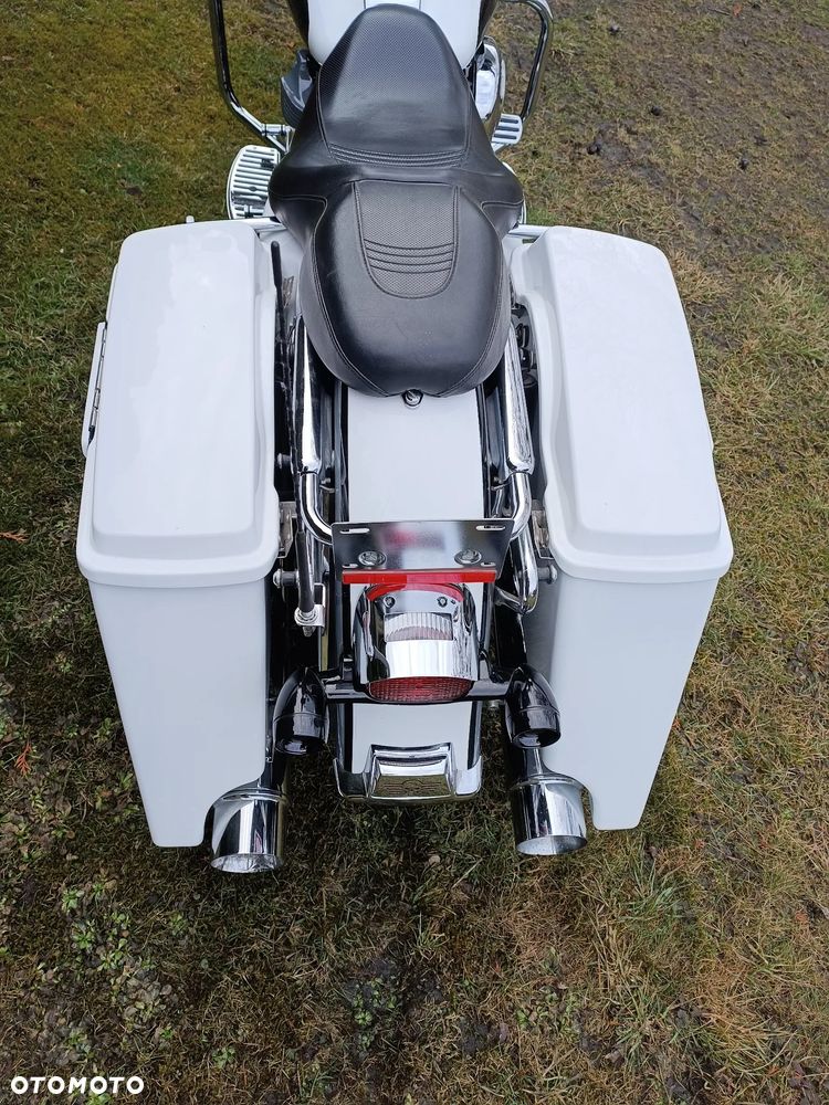 Harley-Davidson Touring Road Glide - 9