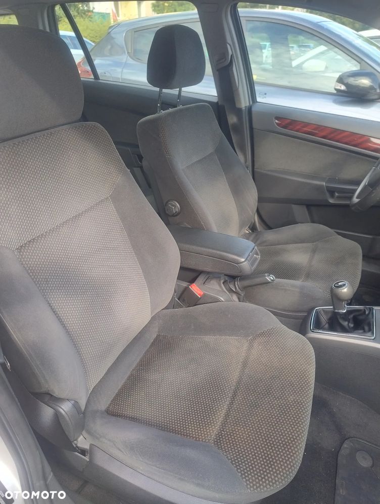 Opel Astra 1.6 Enjoy - 8