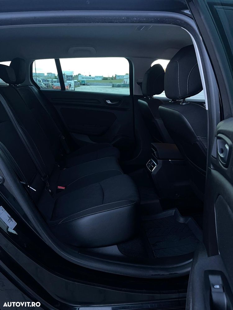 Renault Megane BLUE dCi Limited - 10