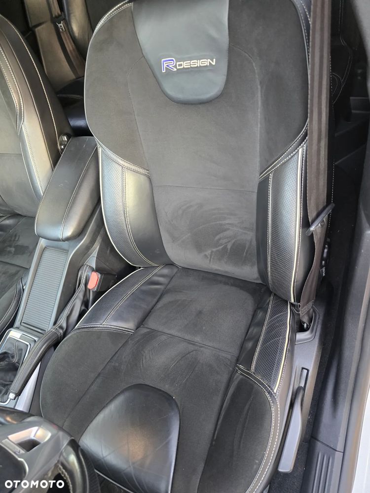 Volvo V40 D3 R Design - 13