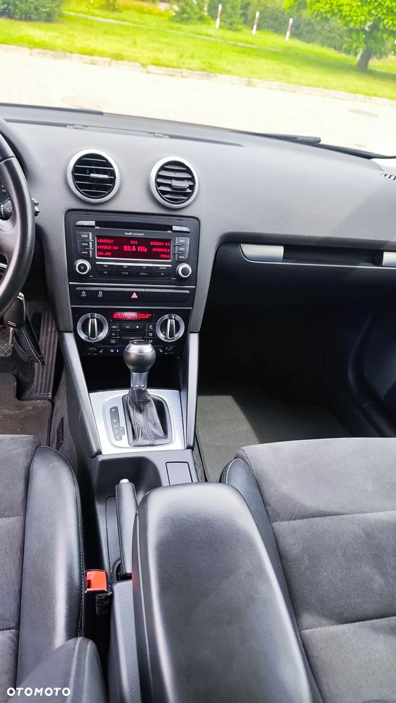 Audi A3 Sportback 2.0 TDI DPF S tronic S line Sportpaket (plus) - 27