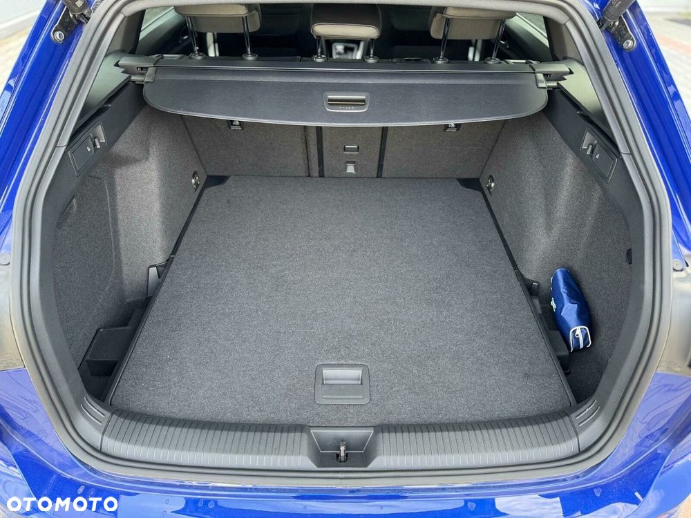 Volkswagen Golf - 30
