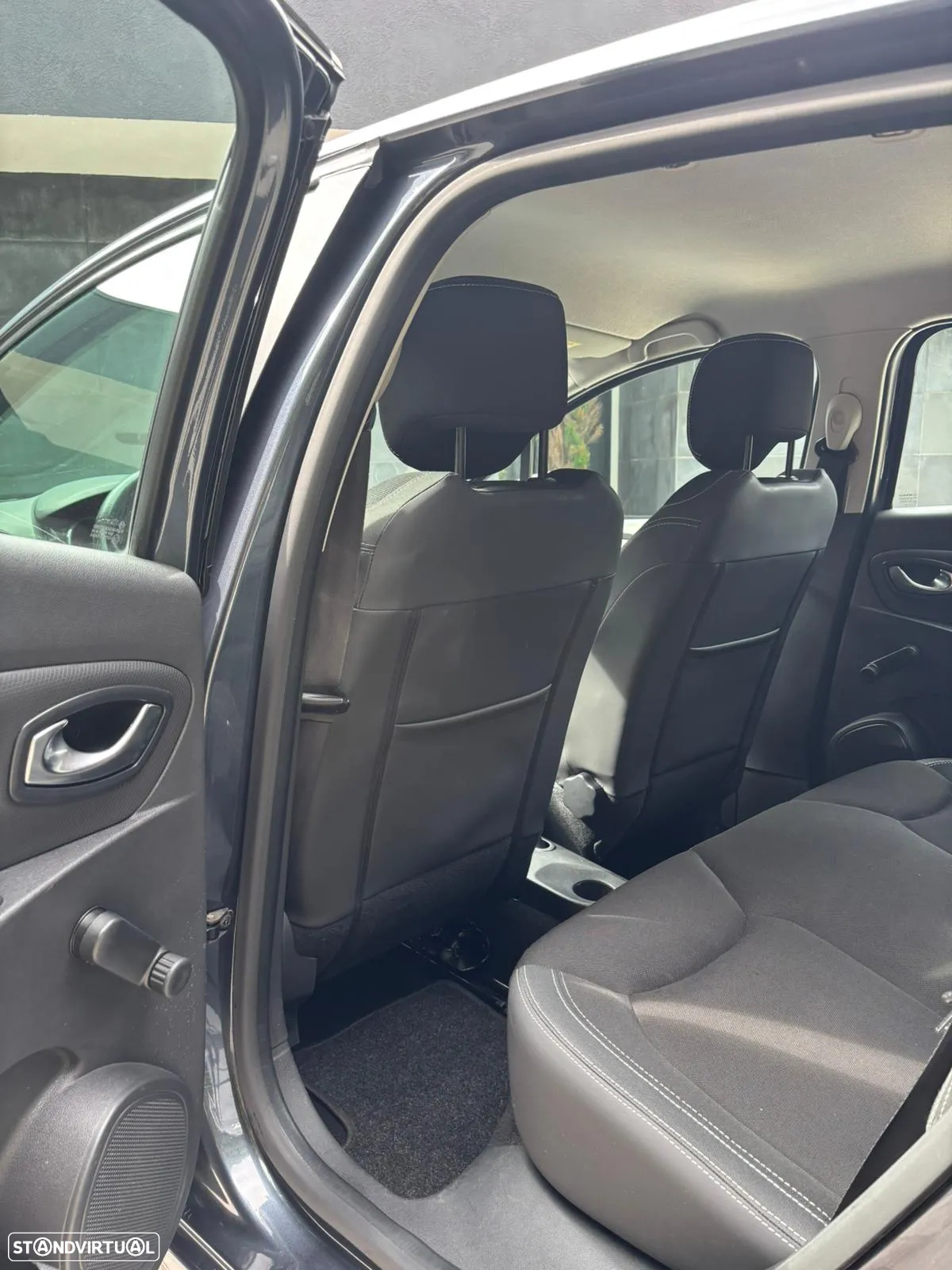 Renault Clio 0.9 TCe Limited - 11