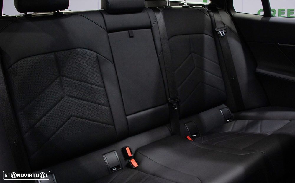 BMW i5 Touring eDrive40 - 10