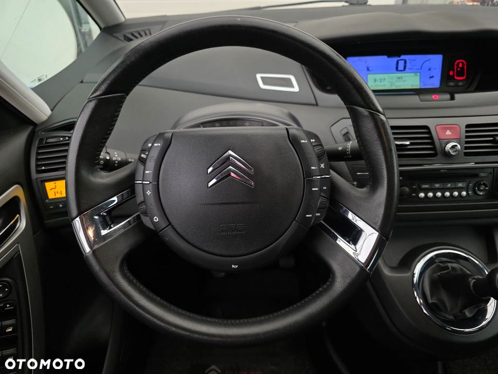 Citroën C4 Picasso 1.8 16V Advance - 11