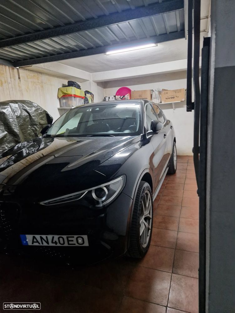 Alfa Romeo Stelvio 2.0 Turbo 16V AT8-Q4 Veloce - 2