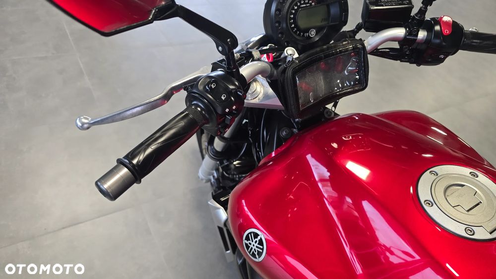 Yamaha FZ6 - 15