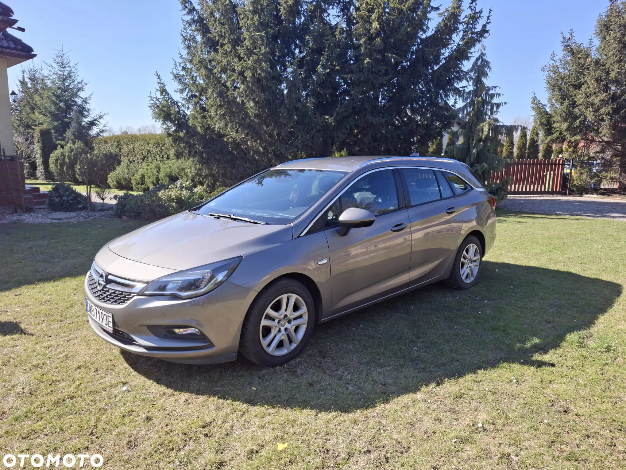 Opel Astra IV 1.6 CDTI Sport - 4