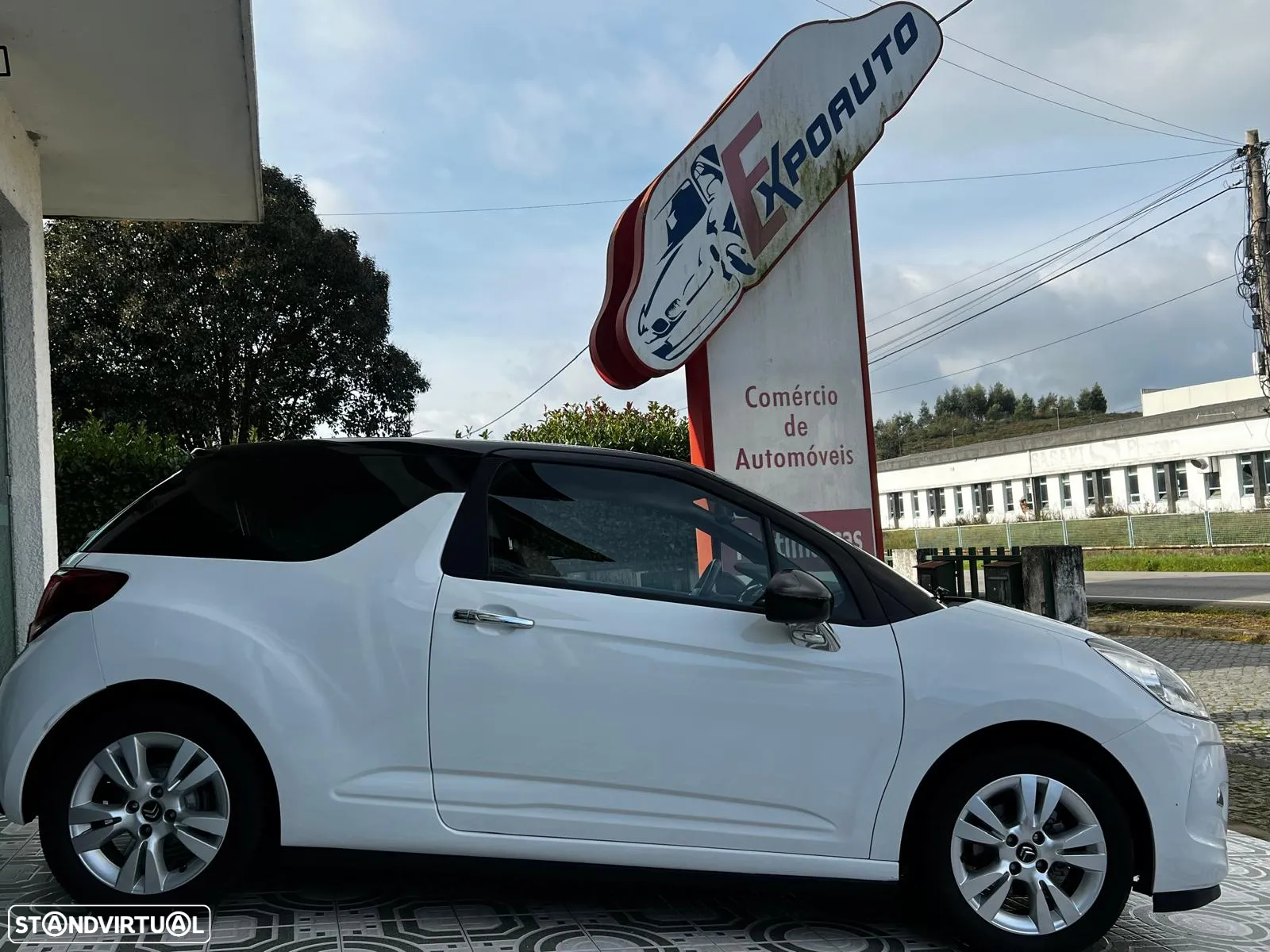 Citroën DS3 1.6 e-HDi So Chic - 17
