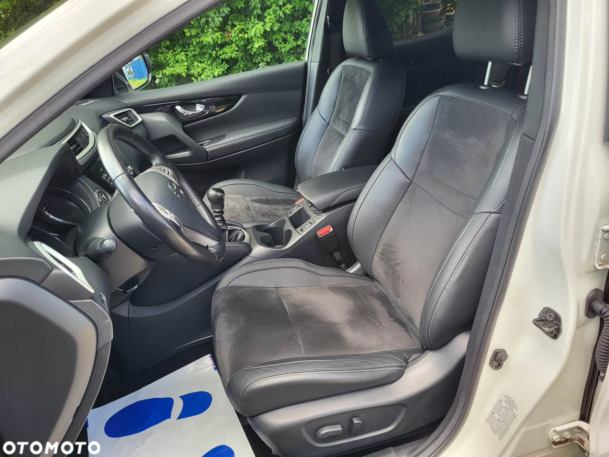 Nissan Qashqai 1.6 DIG-T N-Vision - 11