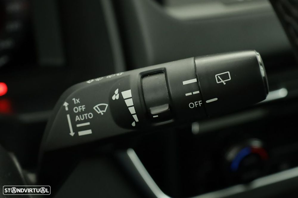 Nissan Qashqai 1.3 DIG-T N-Connecta LED - 10