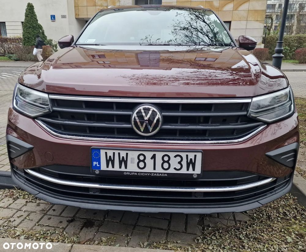 Volkswagen Tiguan - 2