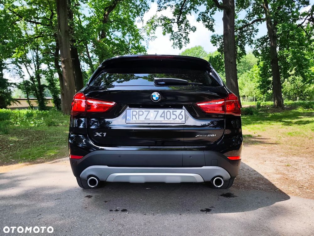 BMW X1 xDrive28i xLine - 7