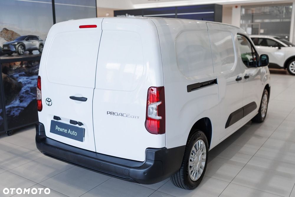 Toyota Proace City - 11