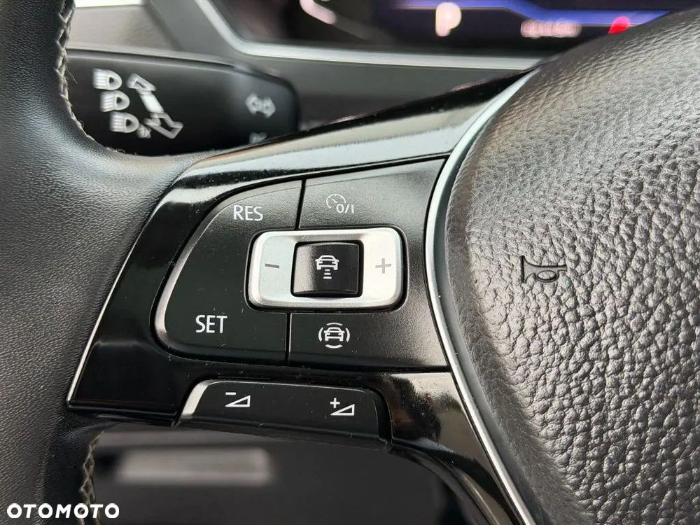 Volkswagen Tiguan - 13