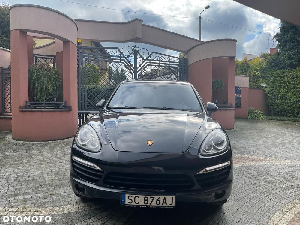 Porsche Cayenne - 2