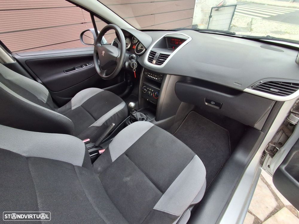 Peugeot 207 1.4 HDi Trendy - 13