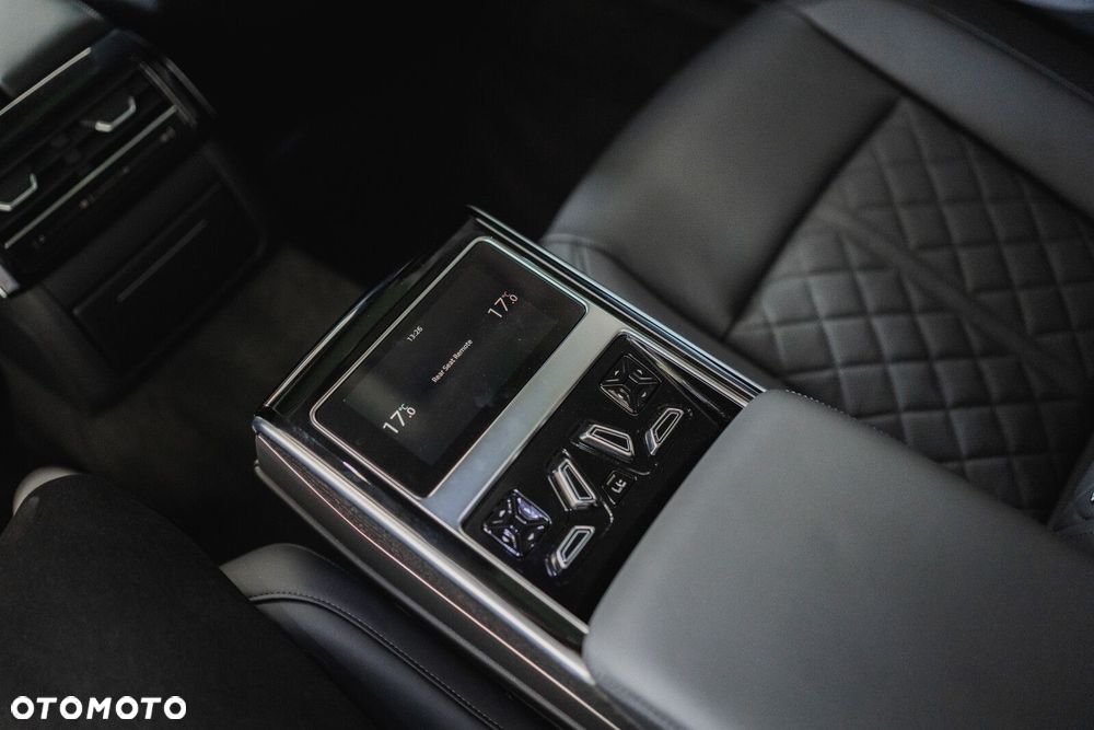 Audi A8 - 11