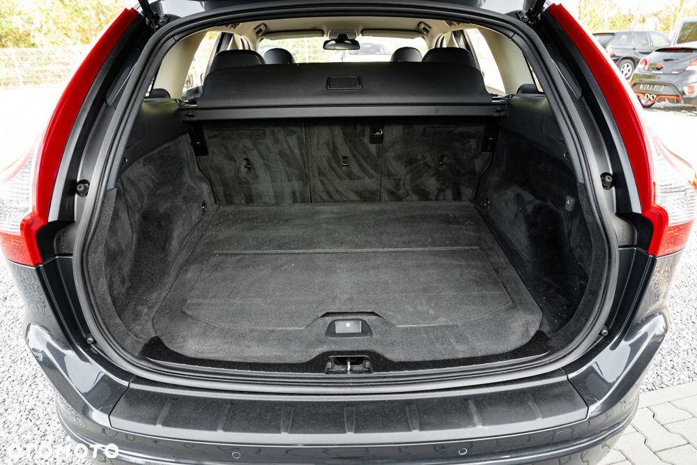 Volvo XC 60 2.0T Powershift RDesign - 20