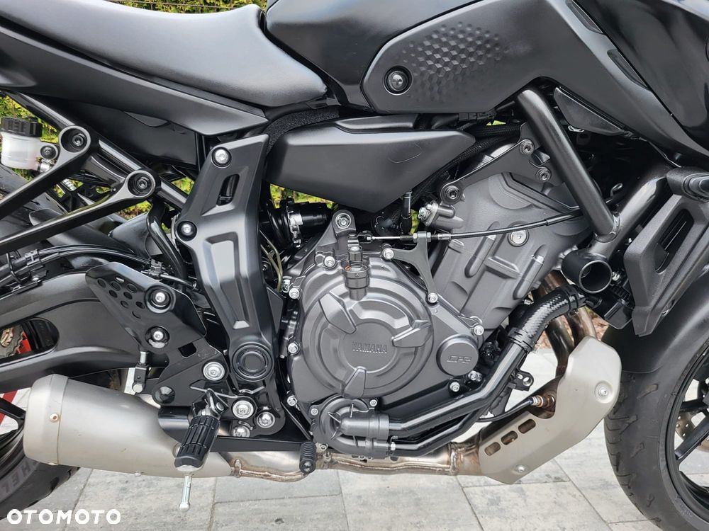 Yamaha MT - 16