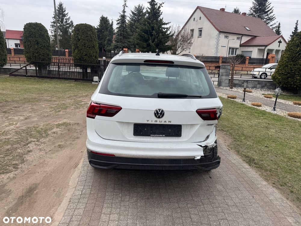 Volkswagen Tiguan 2.0 TDI SCR 4MotION DSG Elegance - 16