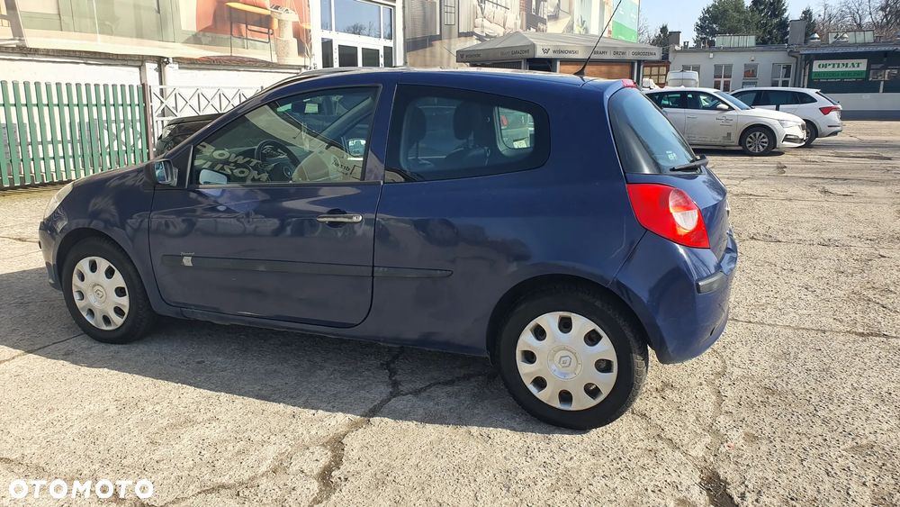 Renault Clio 1.2 16V All Inclusive - 12