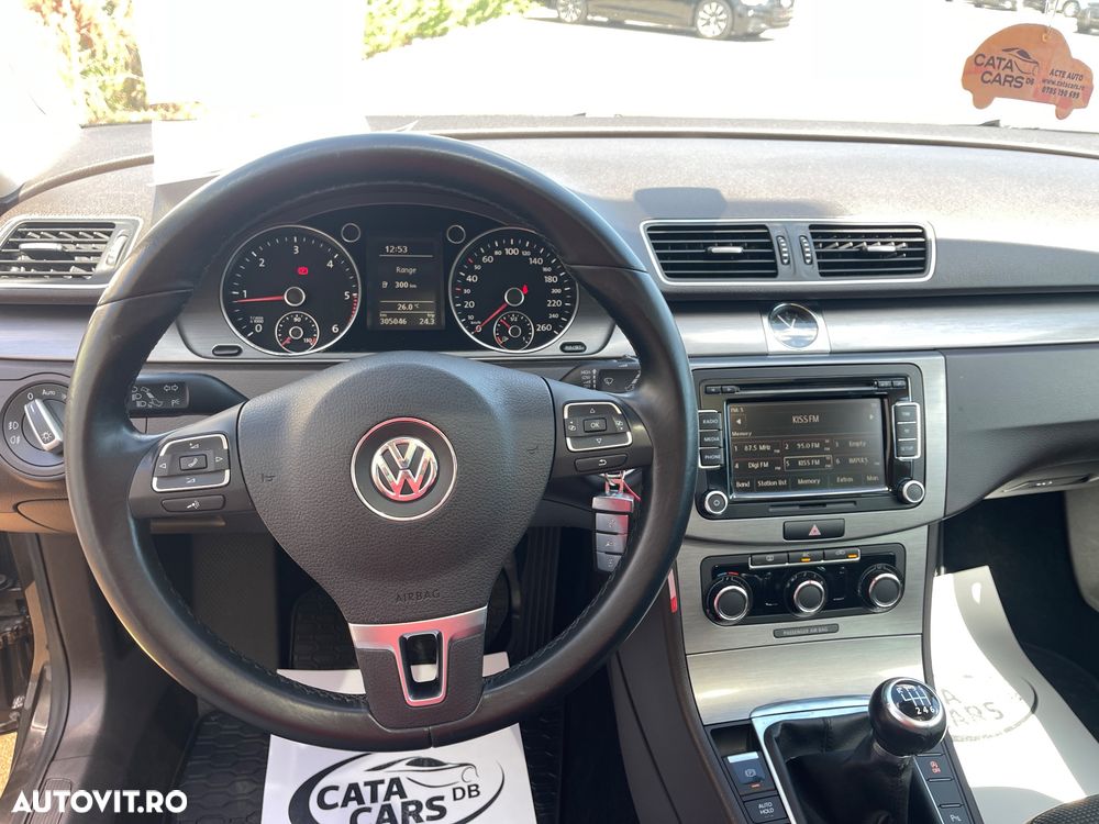 Volkswagen Passat 2.0 TDI BlueMotion Technology Comfortline - 36