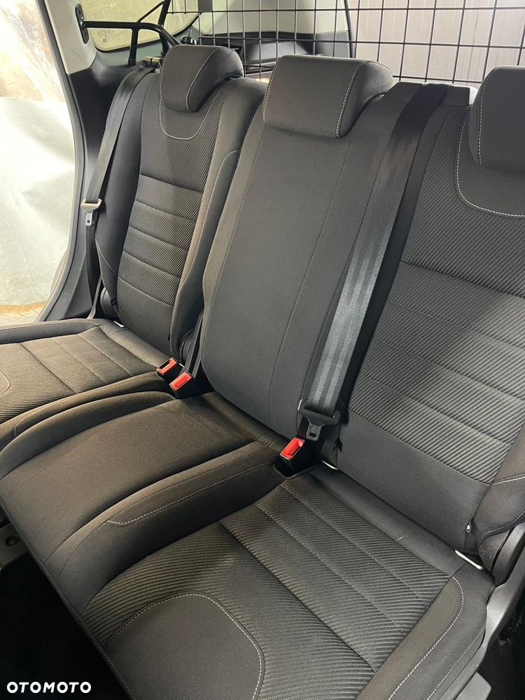 Ford Kuga 1.5 EcoBoost 2x4 Individual - 35