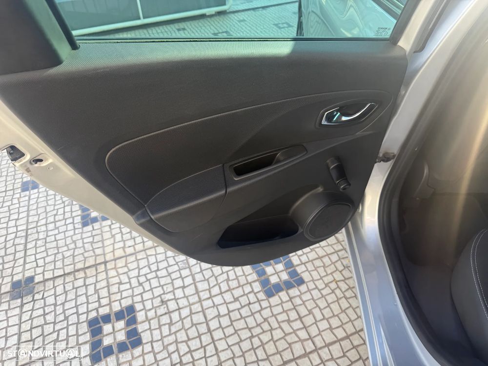 Renault Clio Sport Tourer Energy TCe 90 Start & Stop Dynamique - 11