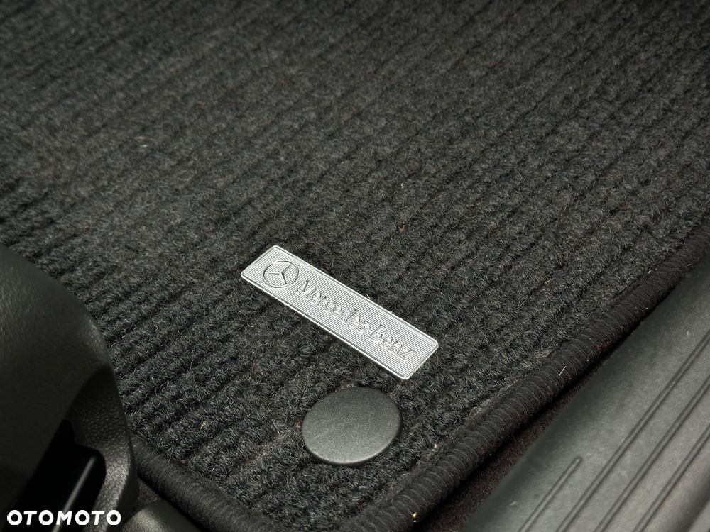 Mercedes-Benz Klasa E 350 4Matic Automatik Classic - 18