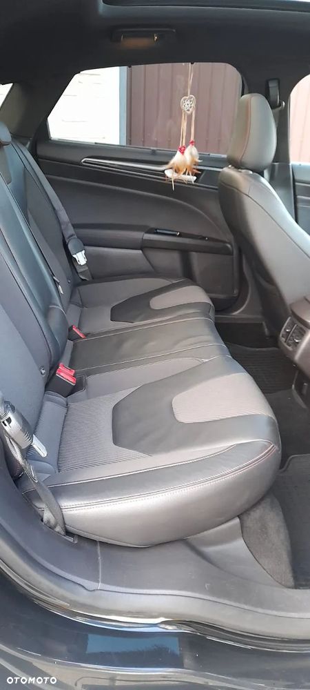 Ford Mondeo 2.0 TDCi Titanium PowerShift - 18