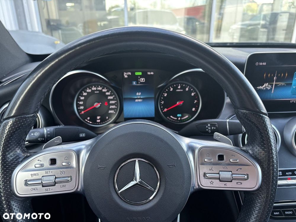 Mercedes-Benz Klasa C 300 4MATIC 9G-TRONIC - 15