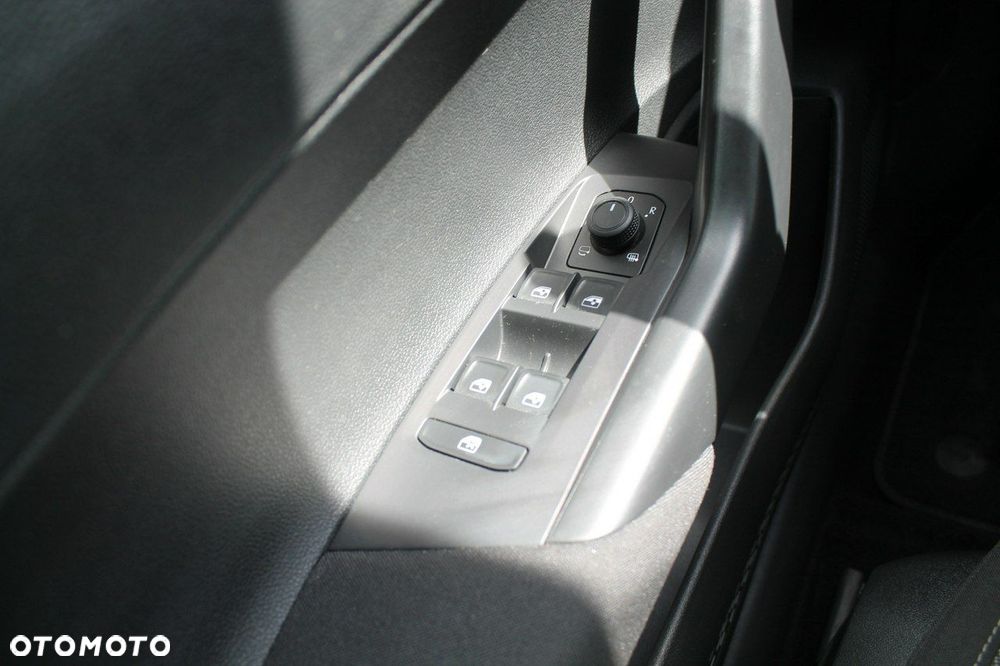 Volkswagen Polo - 24