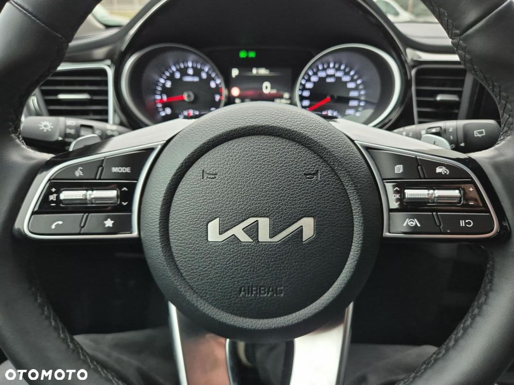 Kia Ceed 1.5 T-GDI Tribute DCT - 23