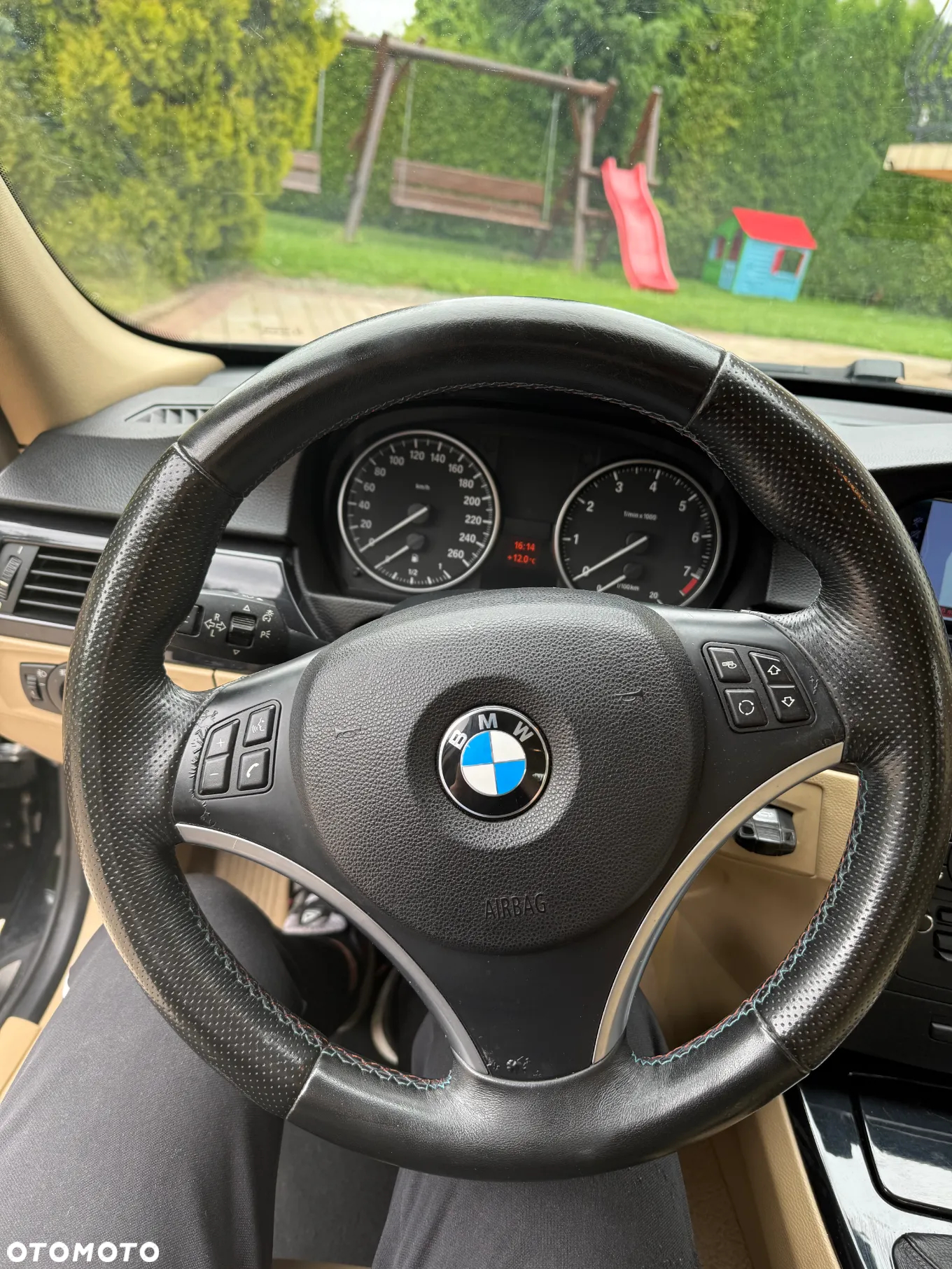 BMW Seria 3 320i - 14