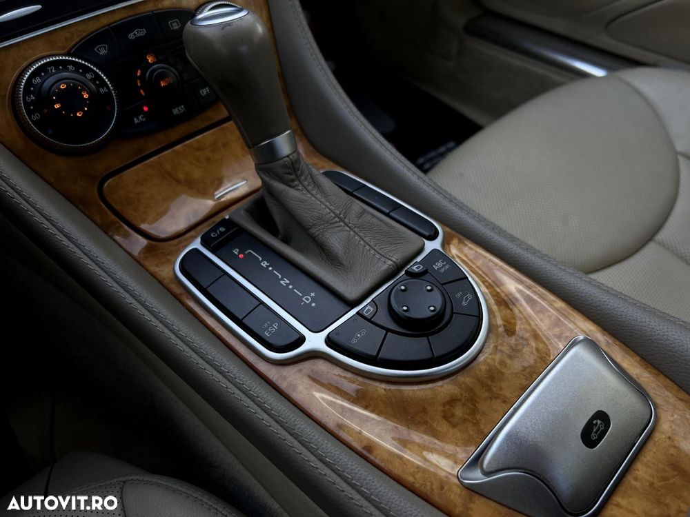 Mercedes-Benz SL - 12