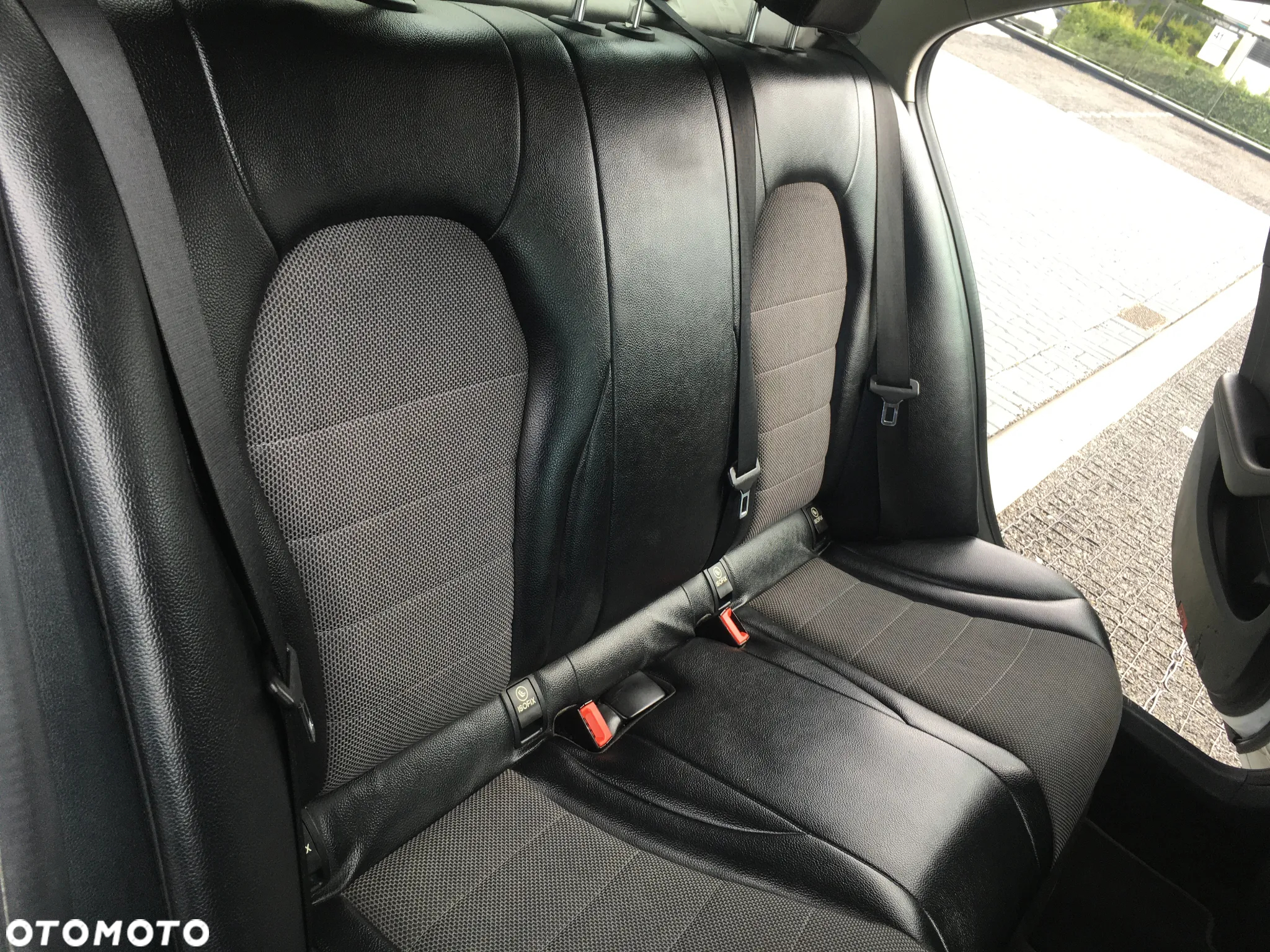Mercedes-Benz Klasa C 220 (BlueTEC) d 7G-TRONIC Avantgarde - 17