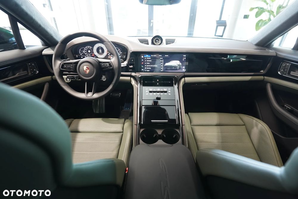 Porsche Panamera GTS - 11