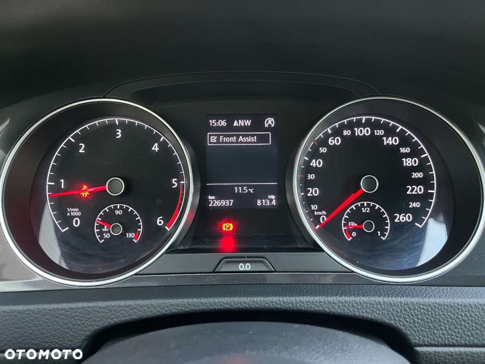 Volkswagen Golf 2.0 TDI Style - 13