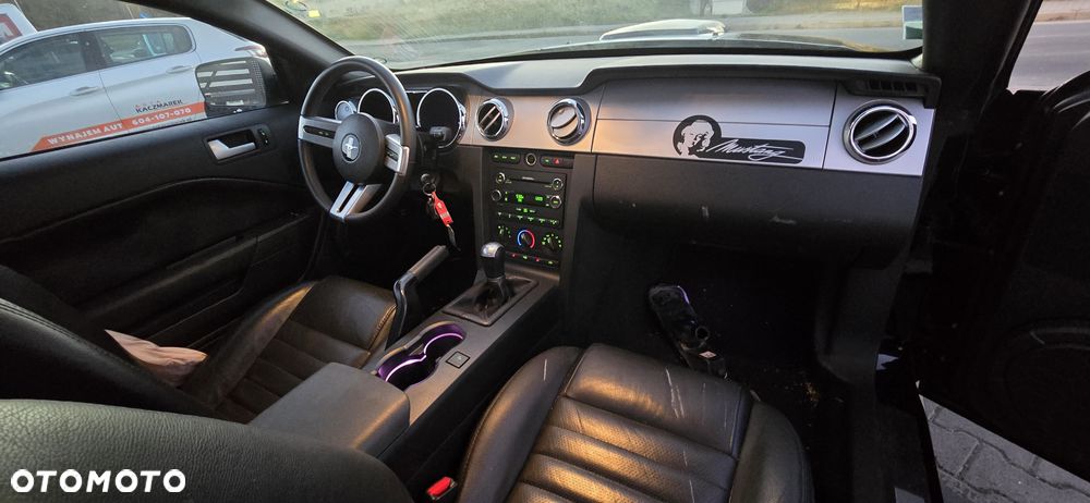 Ford Mustang 4.6 V8 GT Premium - 10