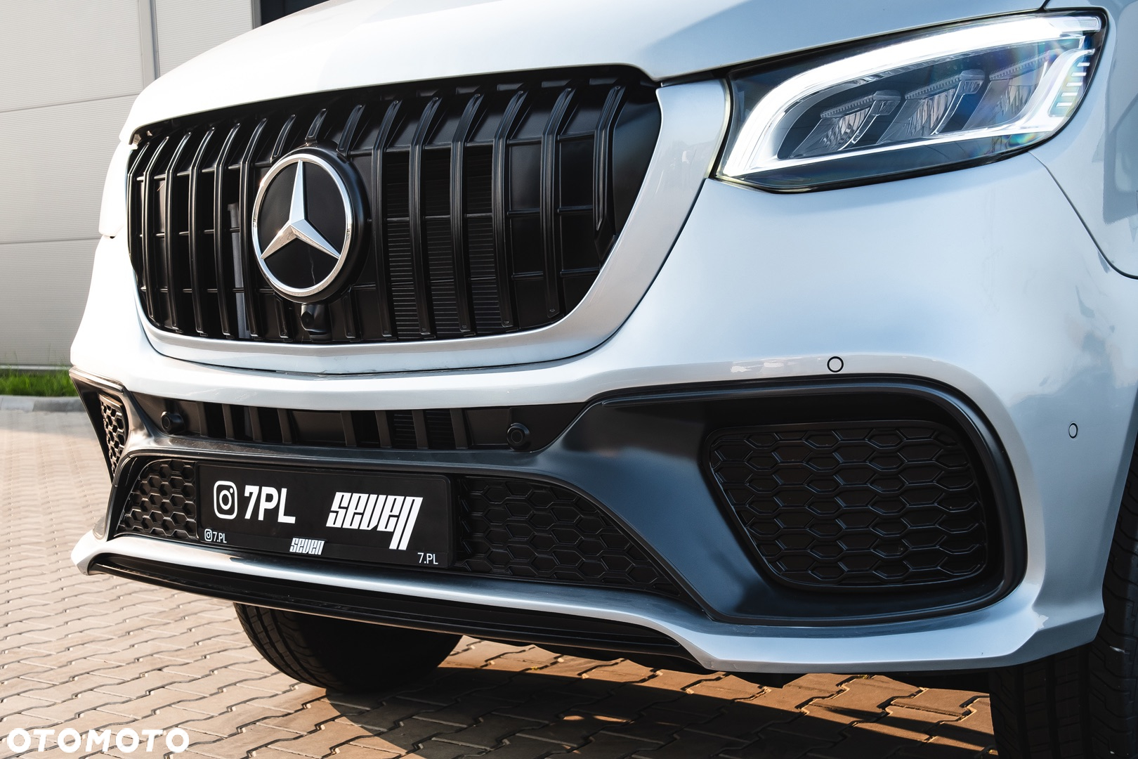 Mercedes-Benz Sprinter - 16