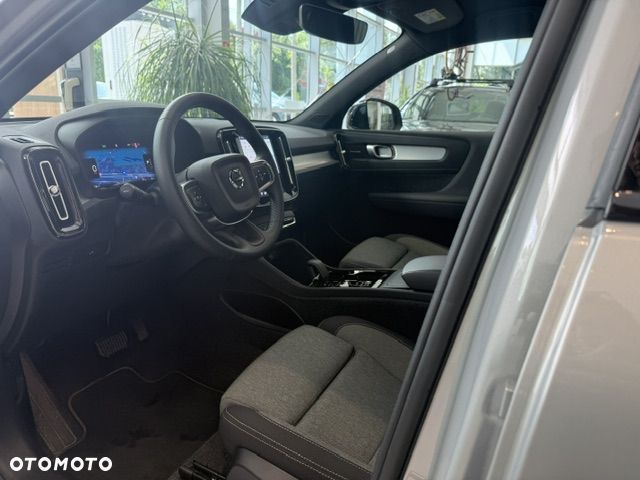 Volvo XC 40 B3 Plus Dark - 6