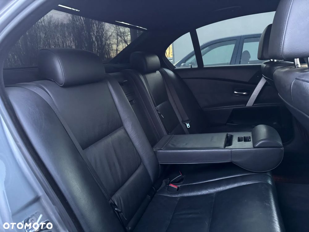BMW Seria 5 - 35