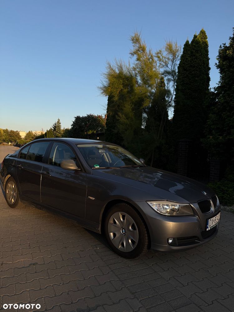 BMW Seria 3 318i - 30
