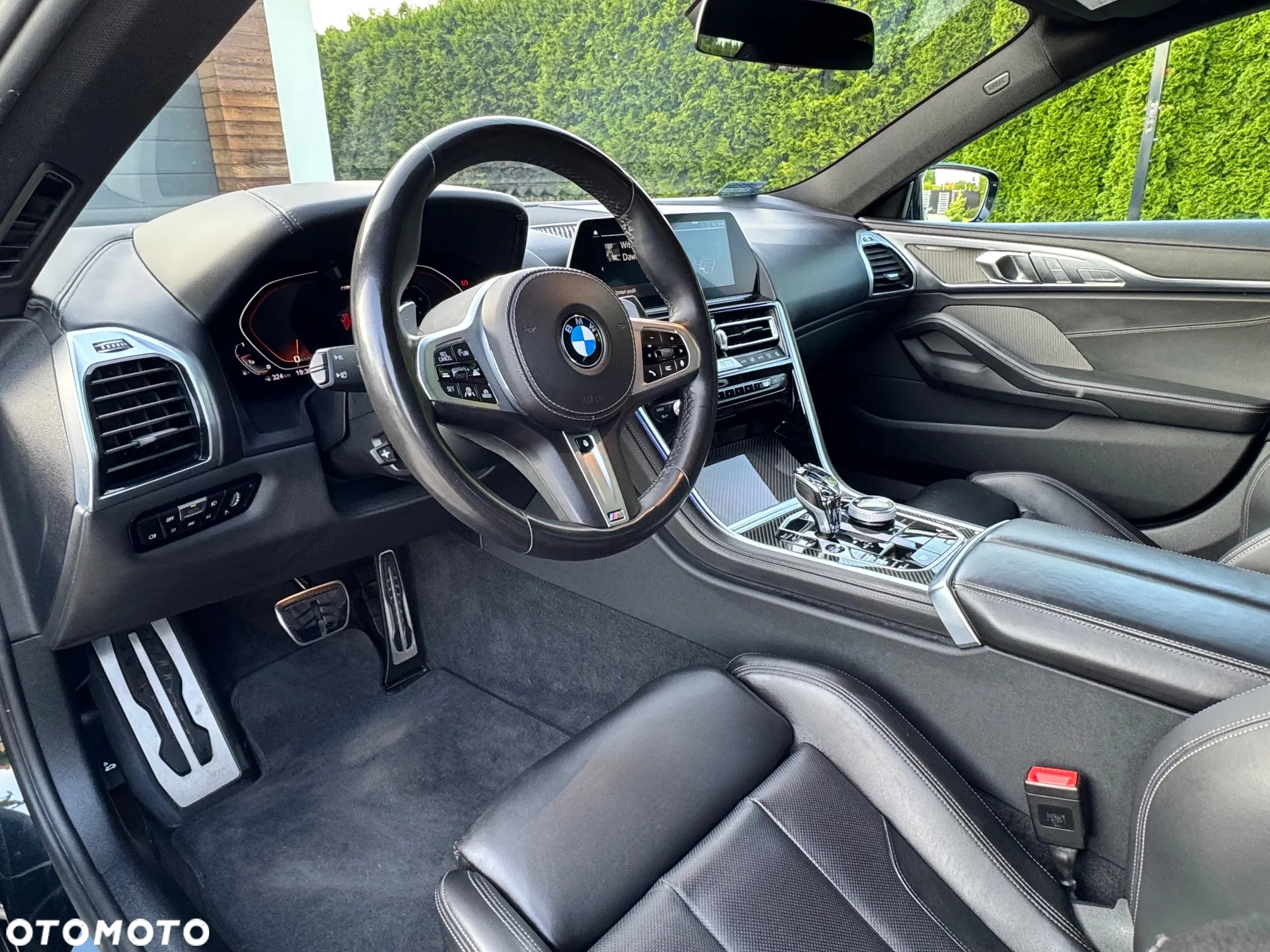 BMW Seria 8 M850i xDrive - 17