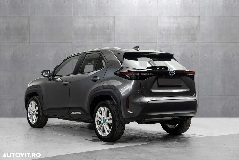 Toyota Yaris Cross 1.5 VVT-i HSD 4x4 Dynamic - 3