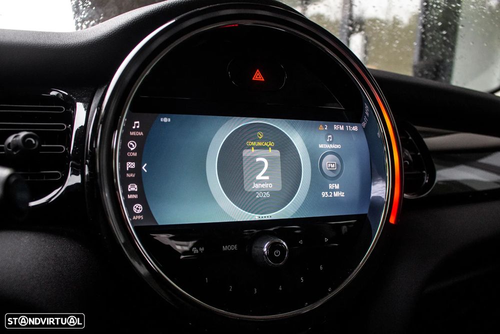 MINI 3 Portas Cooper SE Essential - 29