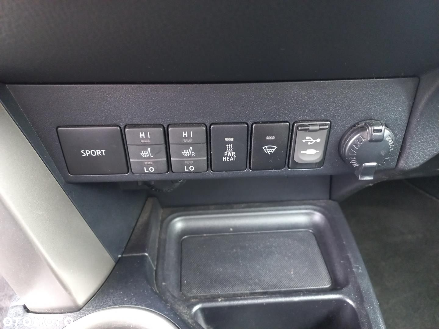 Toyota RAV4 - 21
