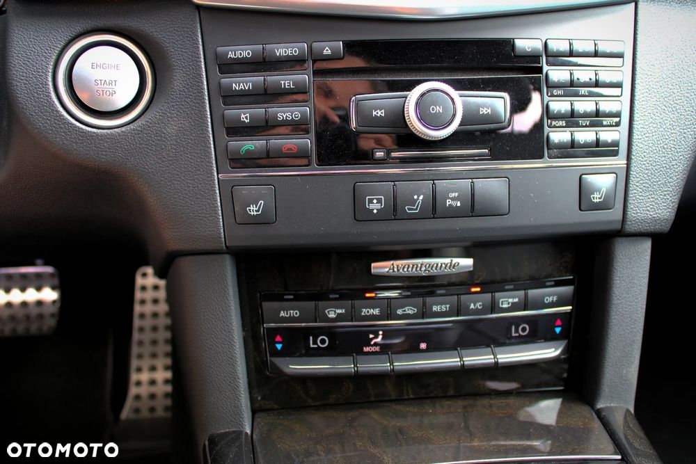 Mercedes-Benz Klasa E 500 Avantgarde - 21